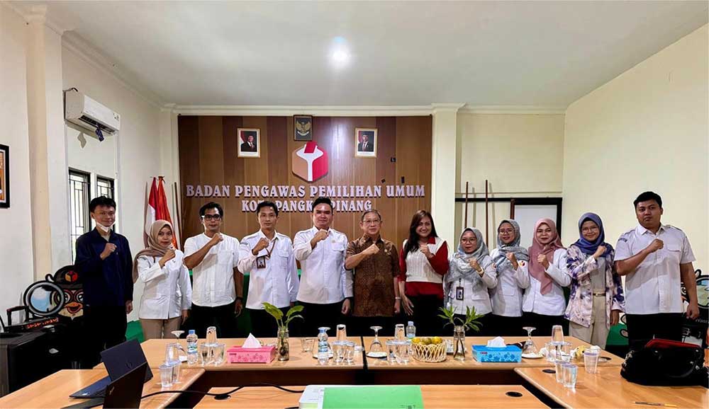 Ketua Komite I DPD RI Bahar Buasan Kunjungi Bawaslu Pangkalpinang